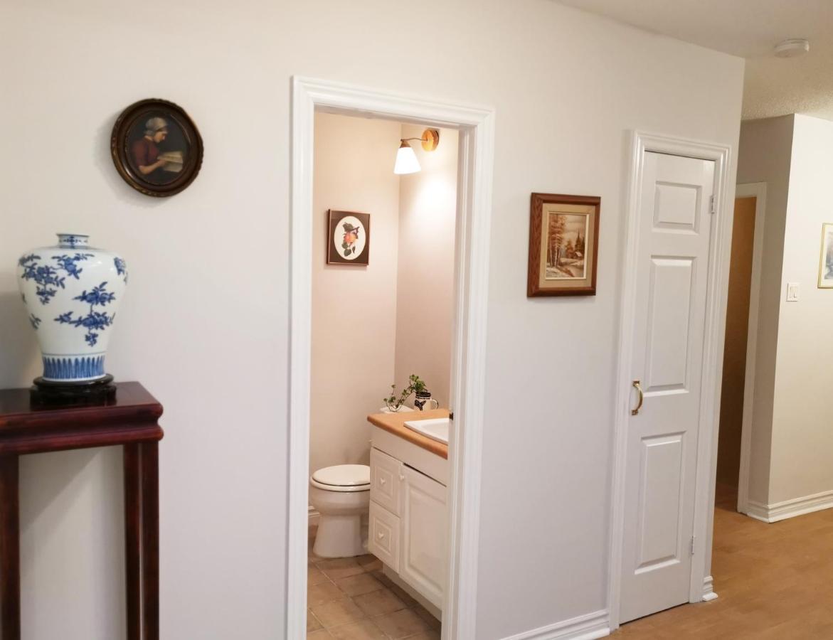 Apartament Cozy Private Rm Heart Of North York Free Parking Full Kitchen Close To Downtown Toronto Zewnętrze zdjęcie